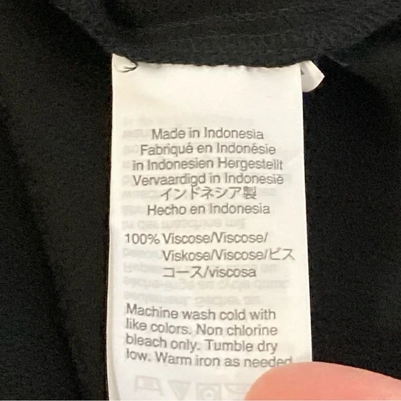 Madewell Blouse Women’s Viscose Shirred Black V-Neck Short Sleeve Back Keyhole M - Picture 8 of 10